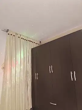 BellaDonna 16 online show from April 14, 2026, 11:55 pm