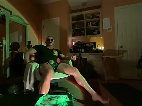 daddydonkey84 online show from April 29, 2026, 5:33 am