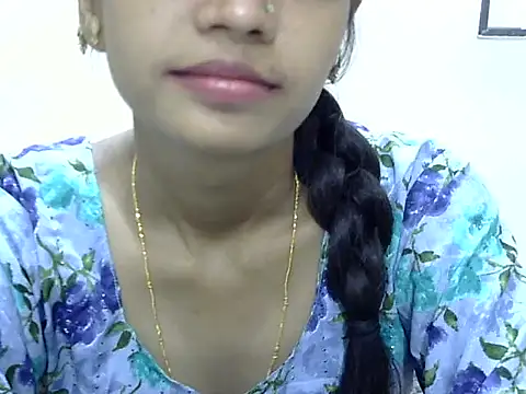 Snapshot of Kulsum_S chatting on May 5, 2026, 11:51 am Kulsum S online show from May 5, 2026, 11:51 am