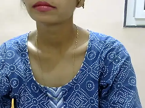 Snapshot of Kulsum_S chatting on May 18, 2026, 1:28 pm Kulsum S online show from May 18, 2026, 1:28 pm