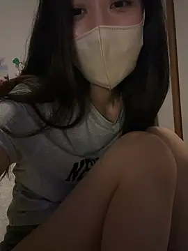 Snapshot of yui__yuichan chatting on July 9, 2026, 12:42 pm yui yuichan online show from July 9, 2026, 12:42 pm