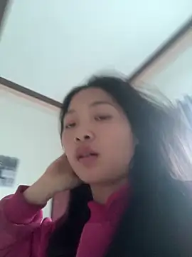 Snapshot of Lyn-be99 chatting on February 3, 2026, 6:22 am Lyn-be99 online show from February 3, 2026, 6:22 am