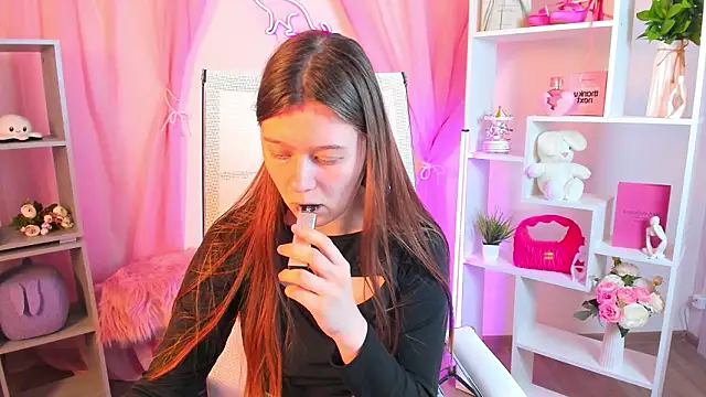 CelestineMauriac online show from March 19, 2026, 6:34 pm