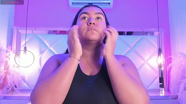 Snapshot of Dojaaiisha chatting on April 14, 2026, 1:00 am Dojaaiisha online show from April 14, 2026, 1:00 am