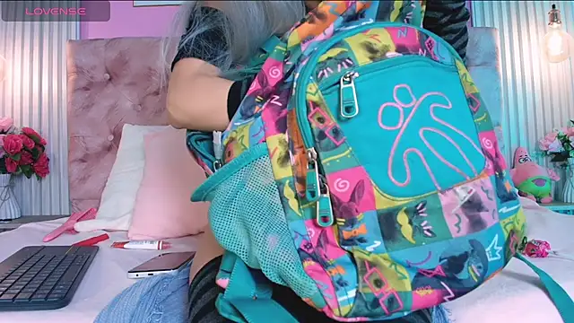 Hanna danniels online show from February 5, 2026, 1:49 pm