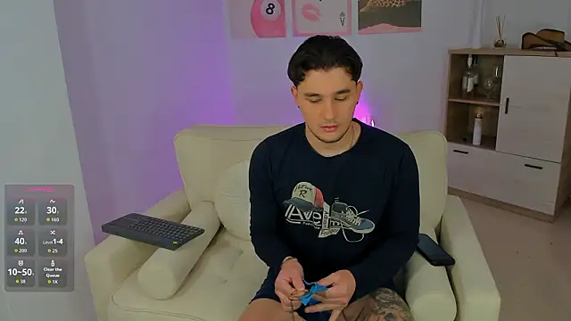 Massimo Fiore online show from February 21, 2026, 2:56 am