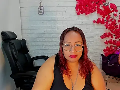 Snapshot of Shara_Oz chatting on March 21, 2026, 2:49 am Shara Oz online show from March 21, 2026, 2:49 am