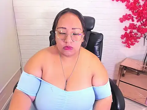 Shara Oz online show from June 1, 2026, 12:40 pm