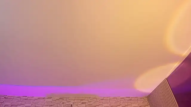 TINY TAY online show from April 15, 2026, 11:28 am