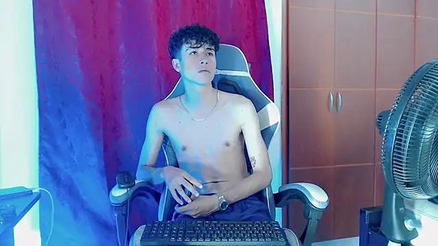 Johnny cagee  online show from February 5, 2026, 1:10 am