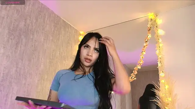 ValerySilva online show from April 6, 2026, 3:04 am