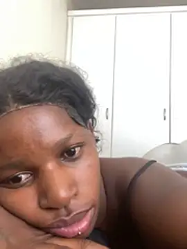 Snapshot of PrimaDonnaxx chatting on February 8, 2026, 10:07 am PrimaDonnaxx online show from February 8, 2026, 10:07 am