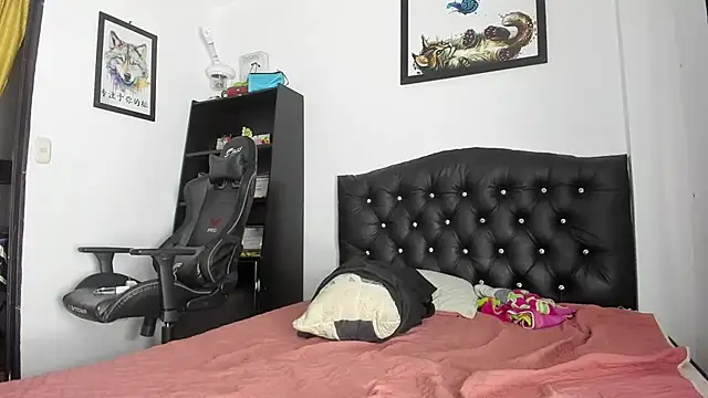 Snapshot of antonella__max chatting on May 15, 2026, 11:01 pm antonella max online show from May 15, 2026, 11:01 pm