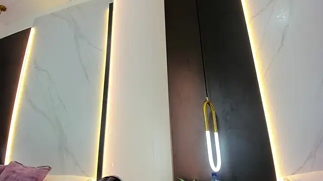 valeryn  rosse online show from February 11, 2026, 1:32 am