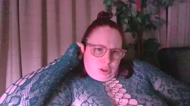 Sarahtjeuh  online show from March 8, 2026, 7:28 pm