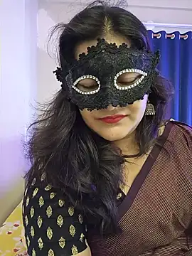 noty girl2 online show from May 31, 2026, 4:31 am