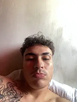 vanilla Kush online show from April 17, 2026, 6:55 pm