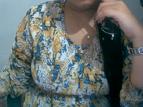 Cute Aliyaa online show from March 9, 2026, 9:02 am