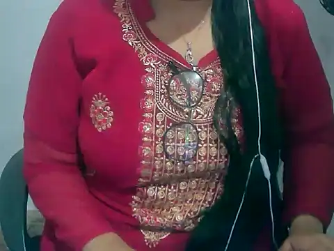 Cute Aliyaa online show from March 13, 2026, 9:27 am