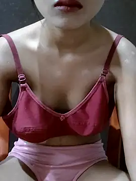 twinkle20 online show from February 18, 2026, 9:49 am