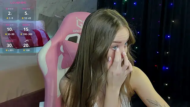 Tesssa Young online show from February 12, 2026, 1:33 am