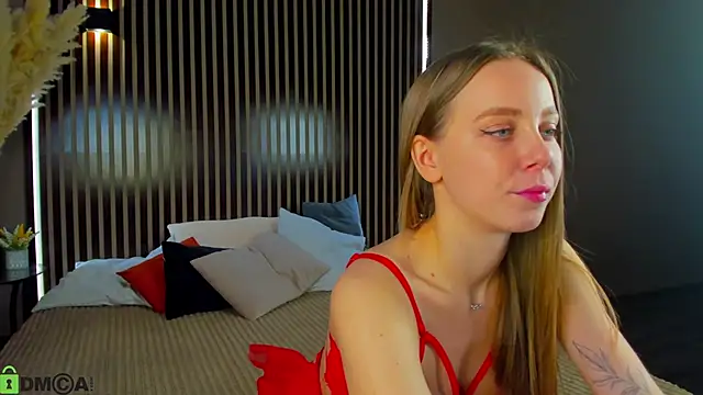 Tesssa Young online show from February 18, 2026, 12:17 am