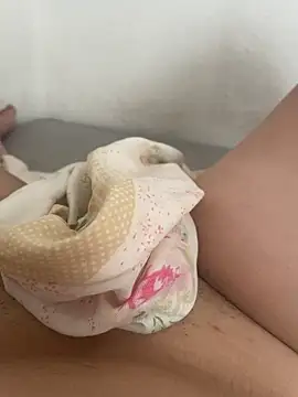 teubrinquedinho online show from February 6, 2026, 1:25 pm