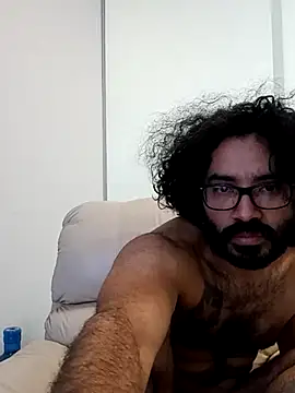 Snapshot of Batou1683 chatting on February 14, 2026, 2:03 pm Batou1683 online show from February 14, 2026, 2:03 pm