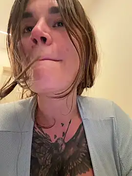 TattooGirlAlia online show from October 2, 2025, 6:37 pm