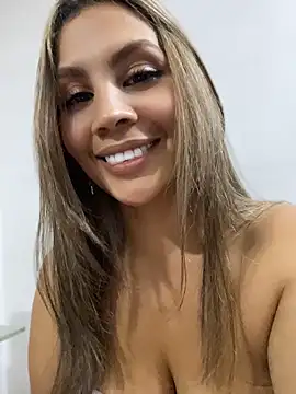 DulceRodriguez1 online show from June 19, 2026, 12:59 am