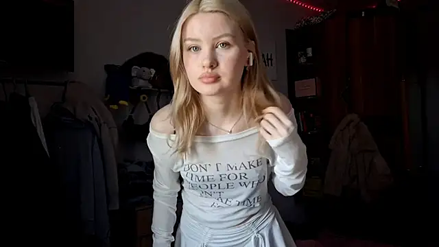 ChongTreece online show from March 21, 2026, 7:13 am