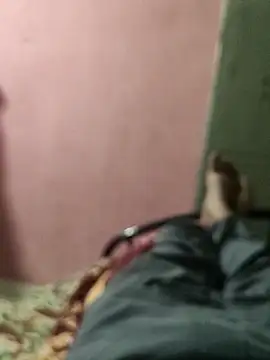 jesse pinkman99 online show from February 18, 2026, 6:48 pm