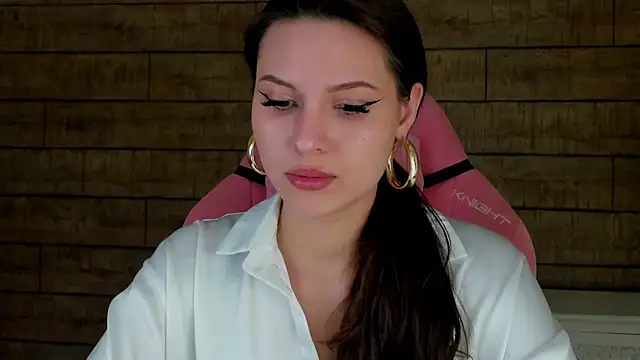 AliceVersal online show from April 3, 2026, 4:32 am