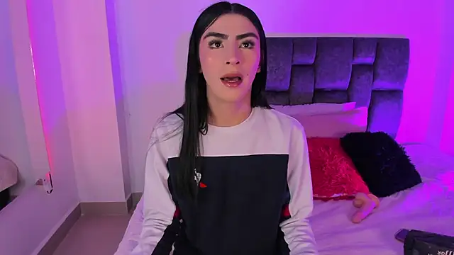 Isabella Moon9 online show from March 26, 2026, 12:22 pm