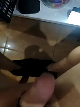 Gustavo52367 online show from April 2, 2026, 10:18 pm