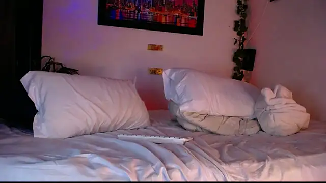 tiancam online show from February 17, 2026, 4:20 am