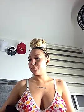 alaia princess online show from April 17, 2026, 11:30 pm