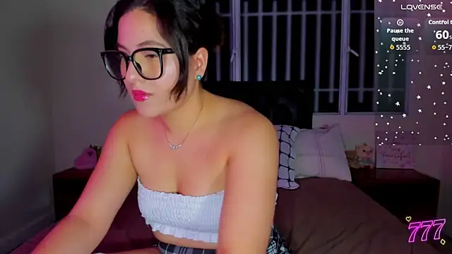 Alessandra 01 online show from March 21, 2026, 2:05 am