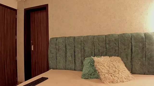 Aleera Walton online show from March 20, 2026, 7:08 pm