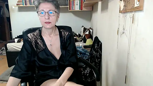 katemodel online show from October 17, 2025, 6:38 am