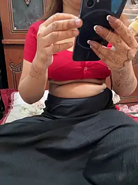 Snapshot of Honey_rose2 chatting on June 3, 2026, 8:25 pm Honey rose2 online show from June 3, 2026, 8:25 pm