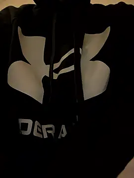 Xlara 002 online show from March 12, 2026, 10:38 pm