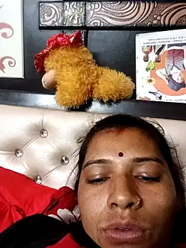 Snapshot of Binnu_pande chatting on February 21, 2026, 4:41 pm Binnu pande online show from February 21, 2026, 4:41 pm