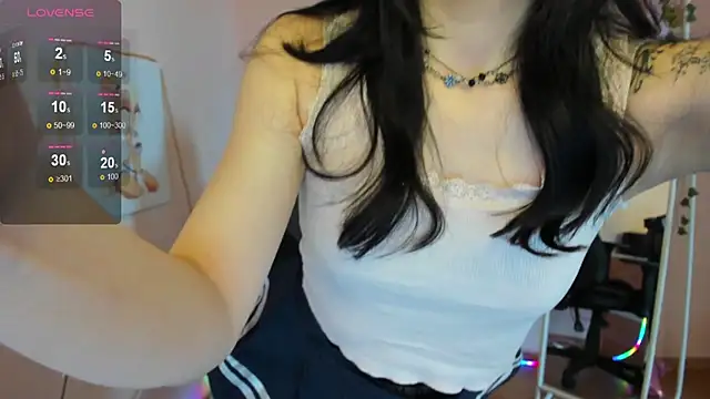 Snapshot of AliceeinWonderlanddd chatting on May 27, 2026, 3:14 am AliceeinWonderlanddd online show from May 27, 2026, 3:14 am