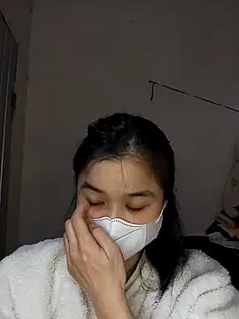 Daisy-lusia2026 online show from April 2, 2026, 2:37 pm