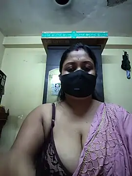 Curvy Trisha online show from July 2, 2026, 7:31 pm