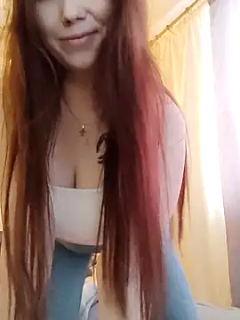 Snapshot of _strawberry_moon_ chatting on February 10, 2026, 10:19 am strawberry moon online show from February 10, 2026, 10:19 am