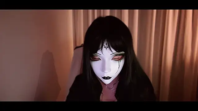 NoirLiliyaa online show from February 11, 2026, 7:52 pm