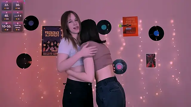 Snapshot of eira_mouse chatting on April 8, 2026, 8:58 am eira mouse online show from April 8, 2026, 8:58 am