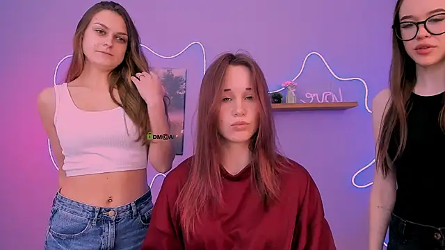 Snapshot of eira_mouse chatting on April 16, 2026, 8:37 am eira mouse online show from April 16, 2026, 8:37 am